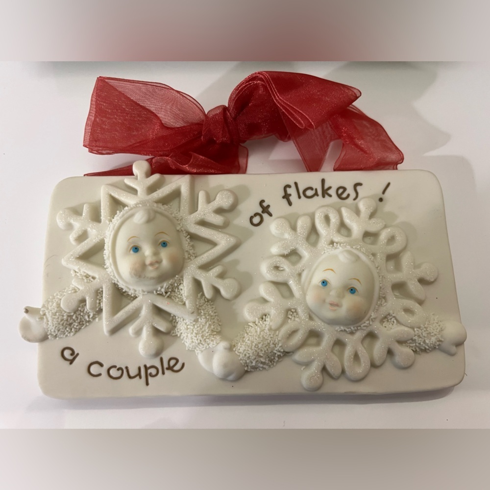 Department 56 Snowbabies Plaque "A Couple Of Flakes" In Original Box circa 2005